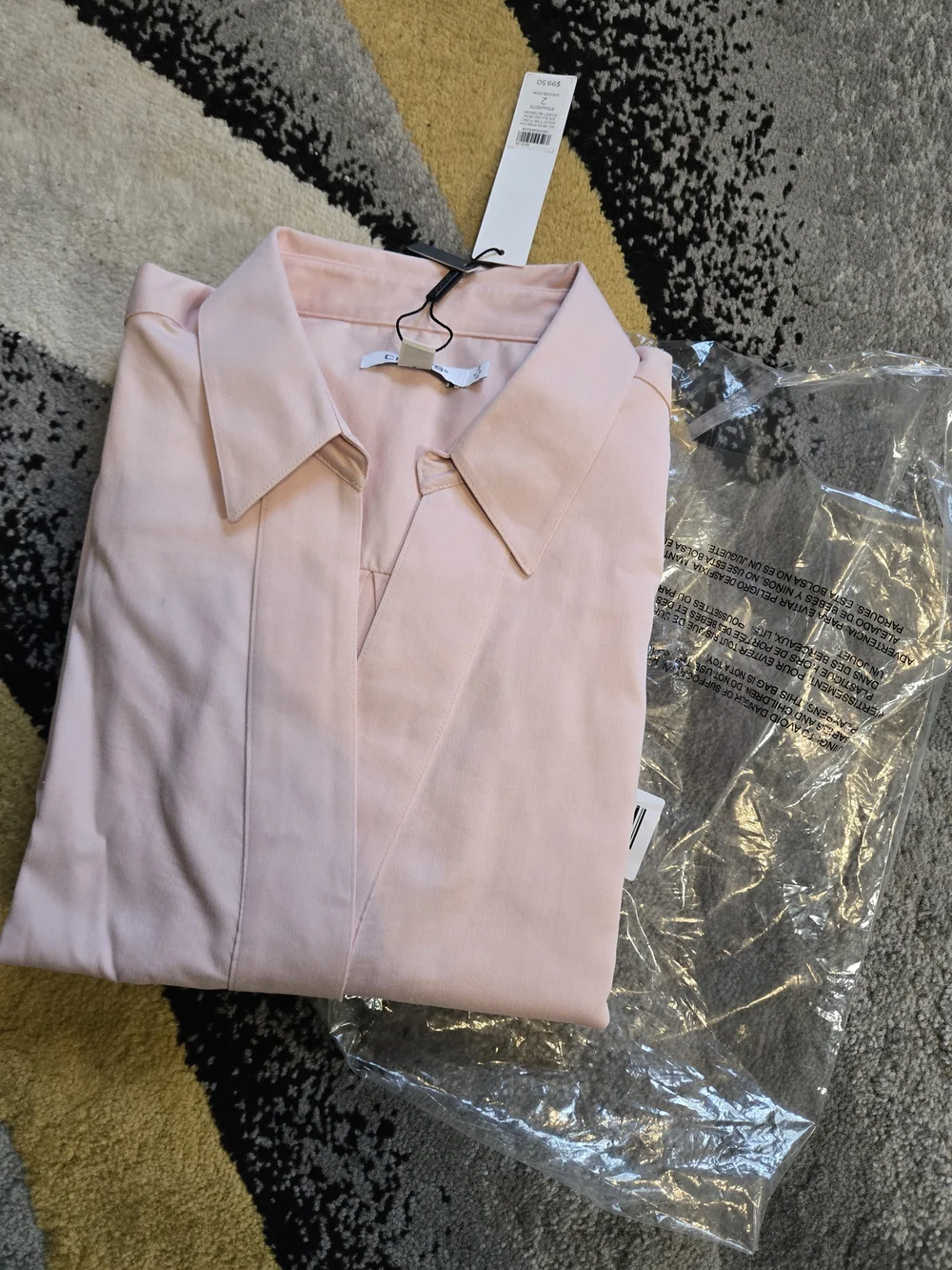 Chico's Light Pink V-Neck Collared 3/4 Sleeve Blouse - Picture 2 of 7
